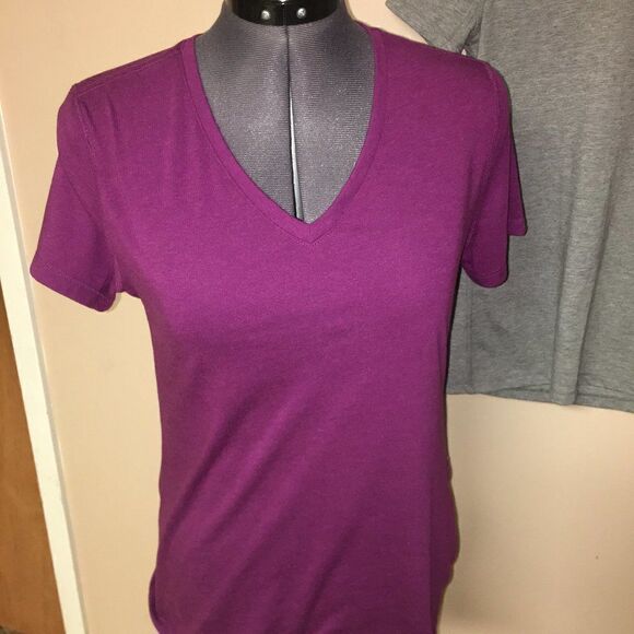 Athletic Pair 2 Short Sleeve Shirts Mediumm - Picture 2 of 9